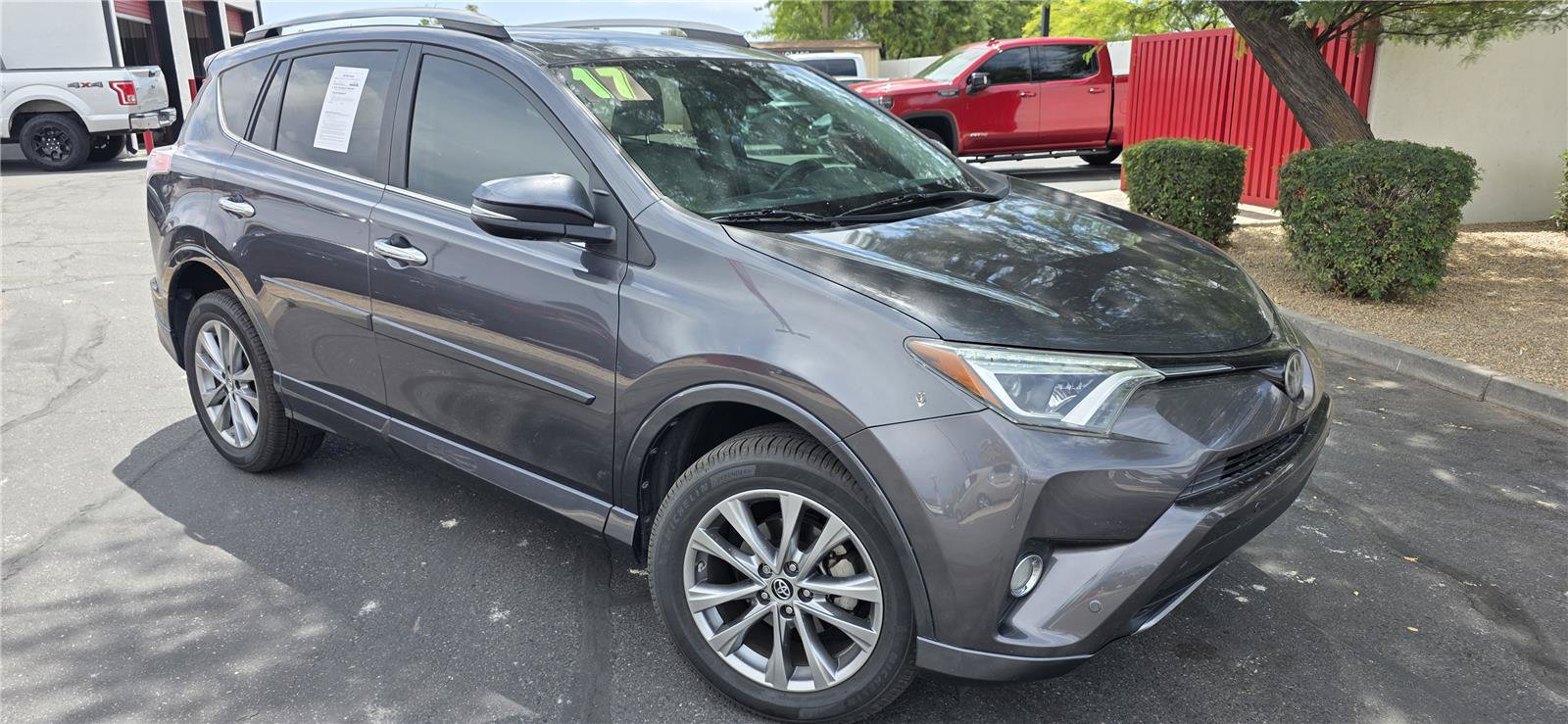 Used 2017 Toyota RAV4 Platinum FWD image 3