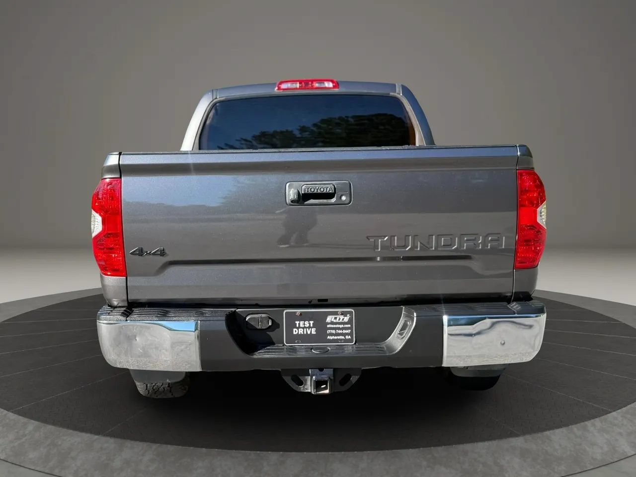 Used 2020 Toyota Tundra SR5 w/ SR5 Upgrade Package AWD/4WD image 5