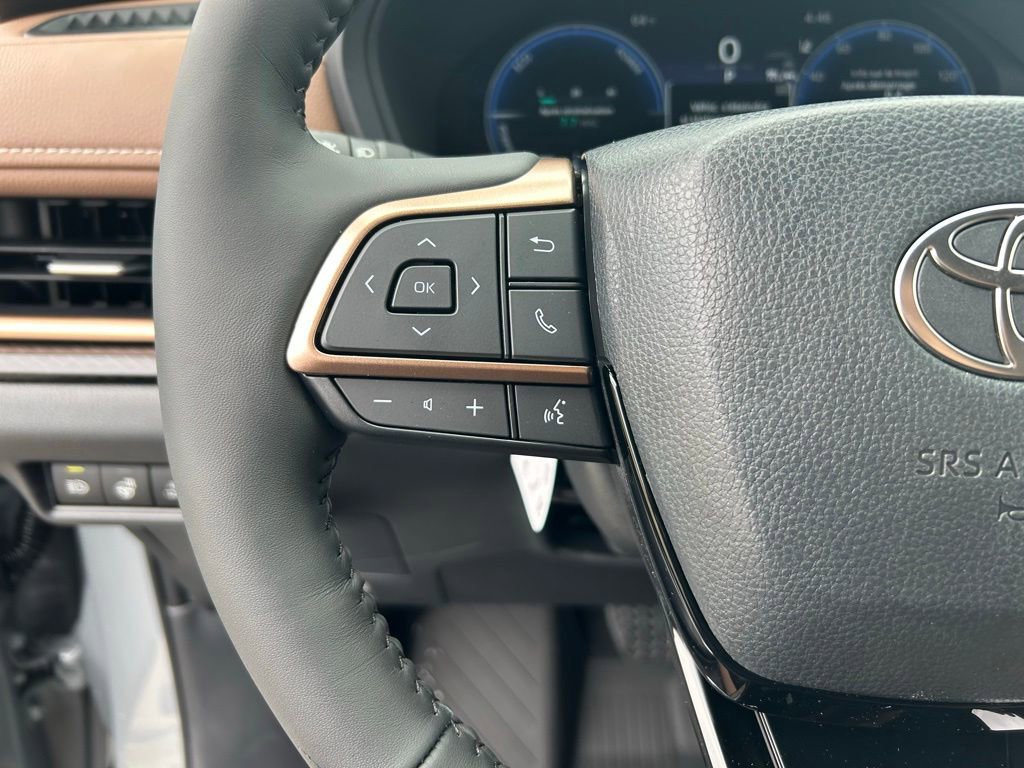Used 2026 Toyota Grand Highlander AWD Hybrid image 12