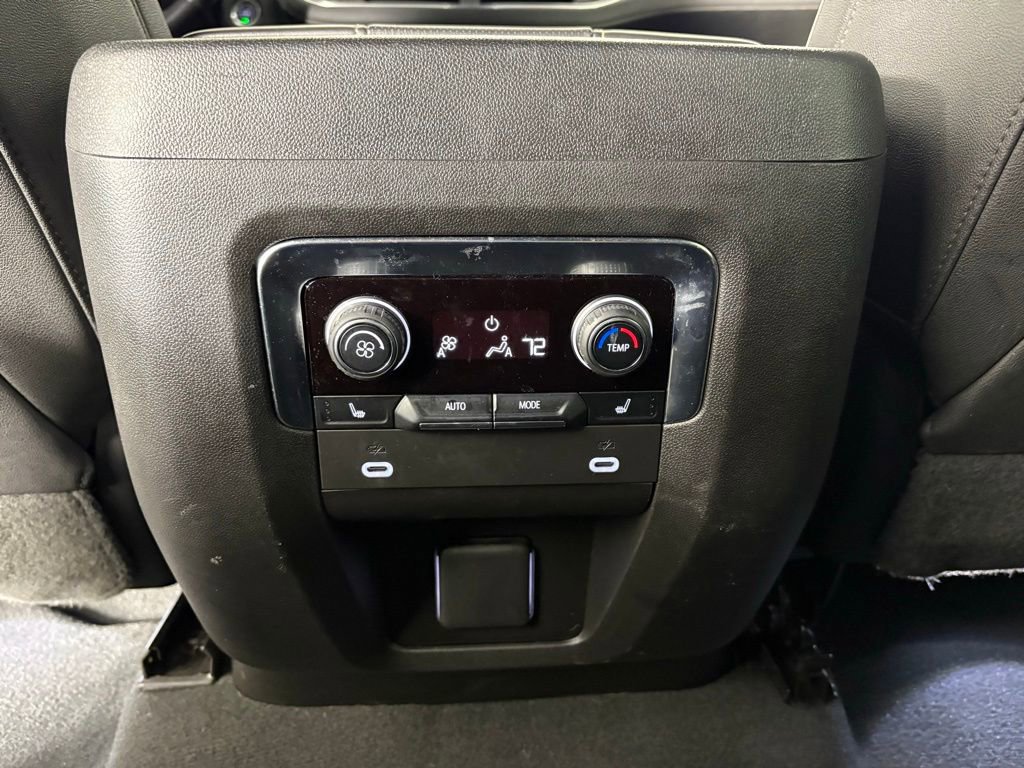 Used 2022 Chevrolet Suburban Premier image 52