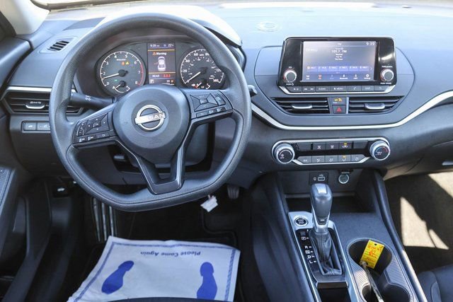 Used 2024 Nissan Altima 2.5 S image 17