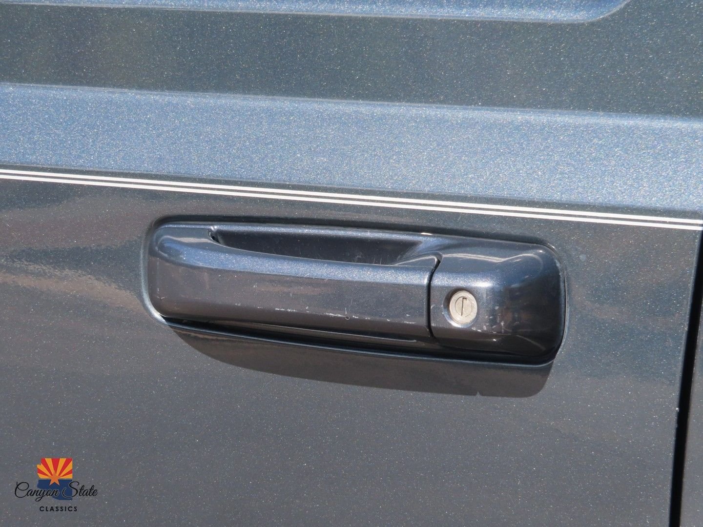 Used 2006 Jeep Commander Limited w/ Trailer Tow Group IV image 29