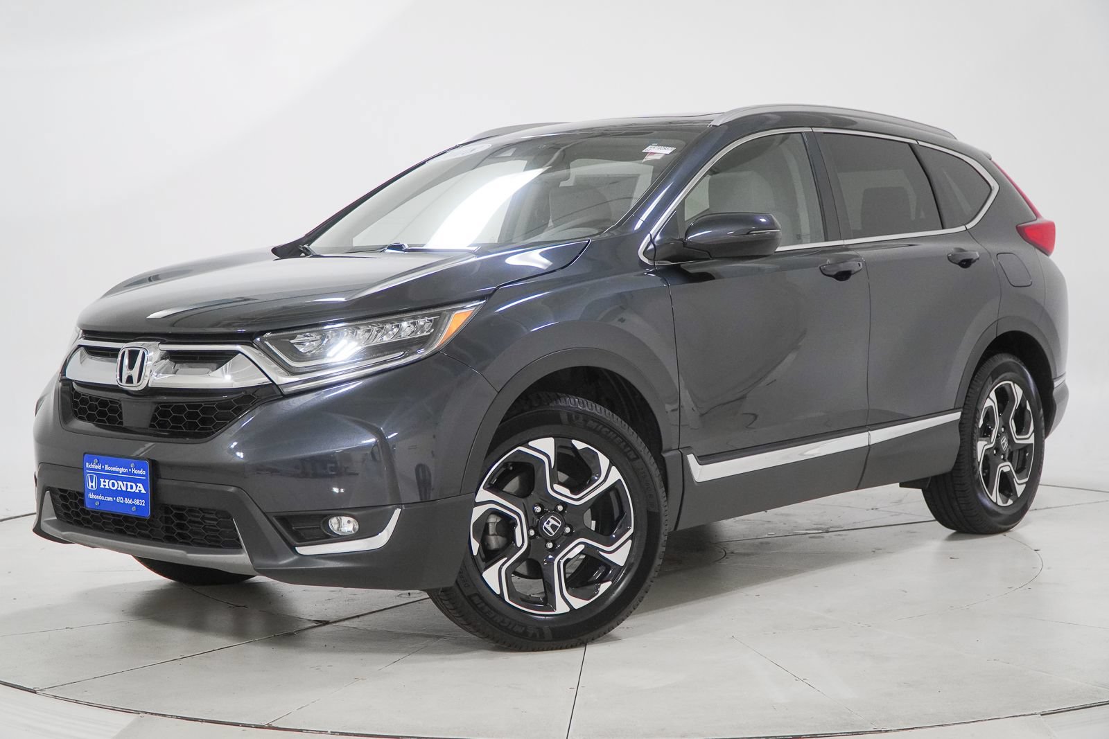 Used 2018 Honda CR-V Touring image 1