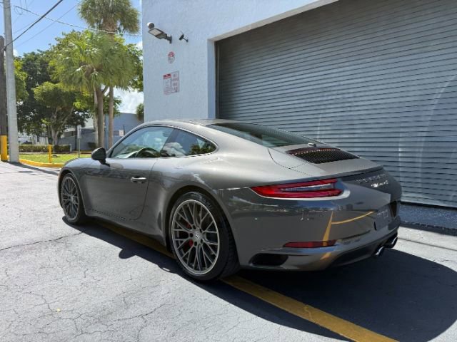 Used 2017 Porsche 911 Carrera S RWD image 3