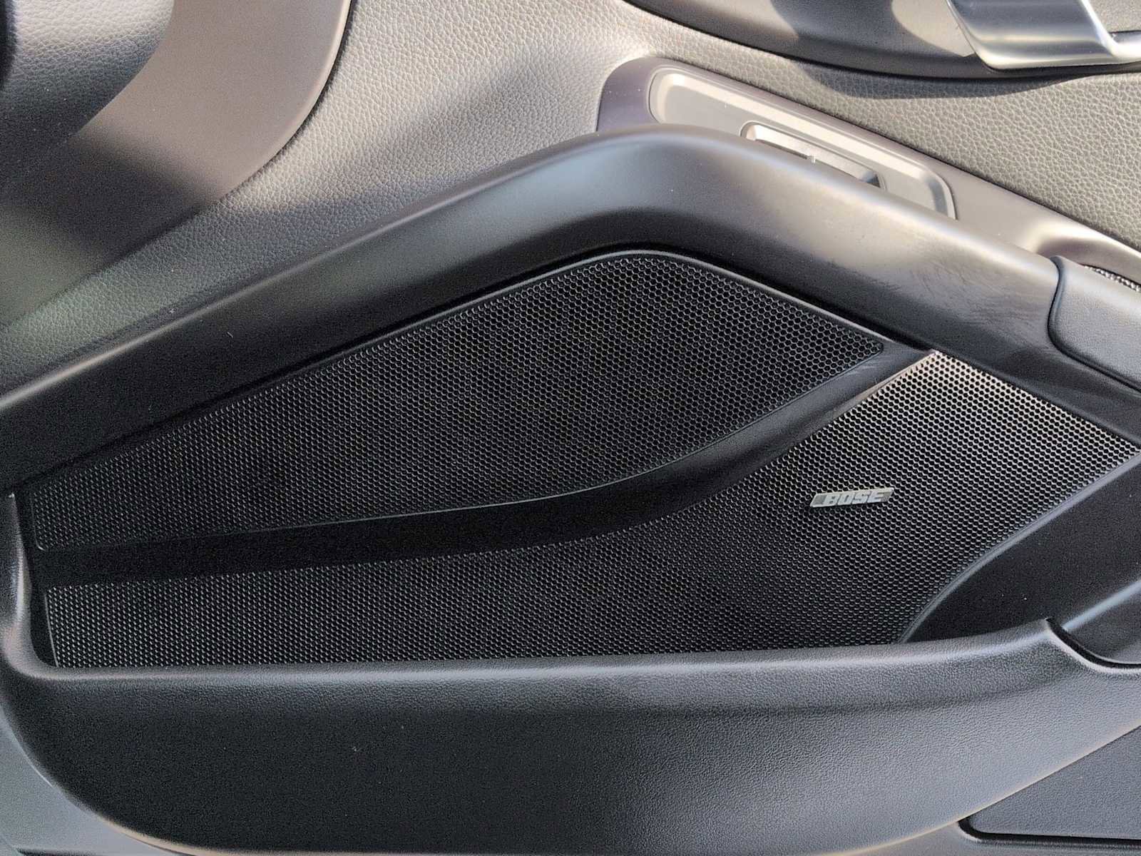 Used 2016 Porsche Cayman image 26