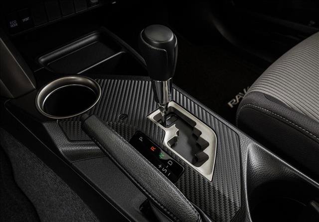 Used 2015 Toyota RAV4 Limited image 9