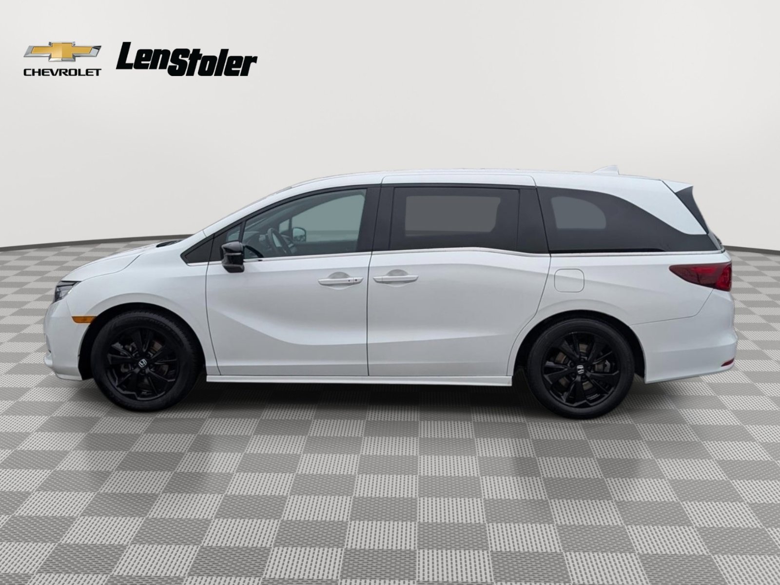 Used 2023 Honda Odyssey Sport image 2