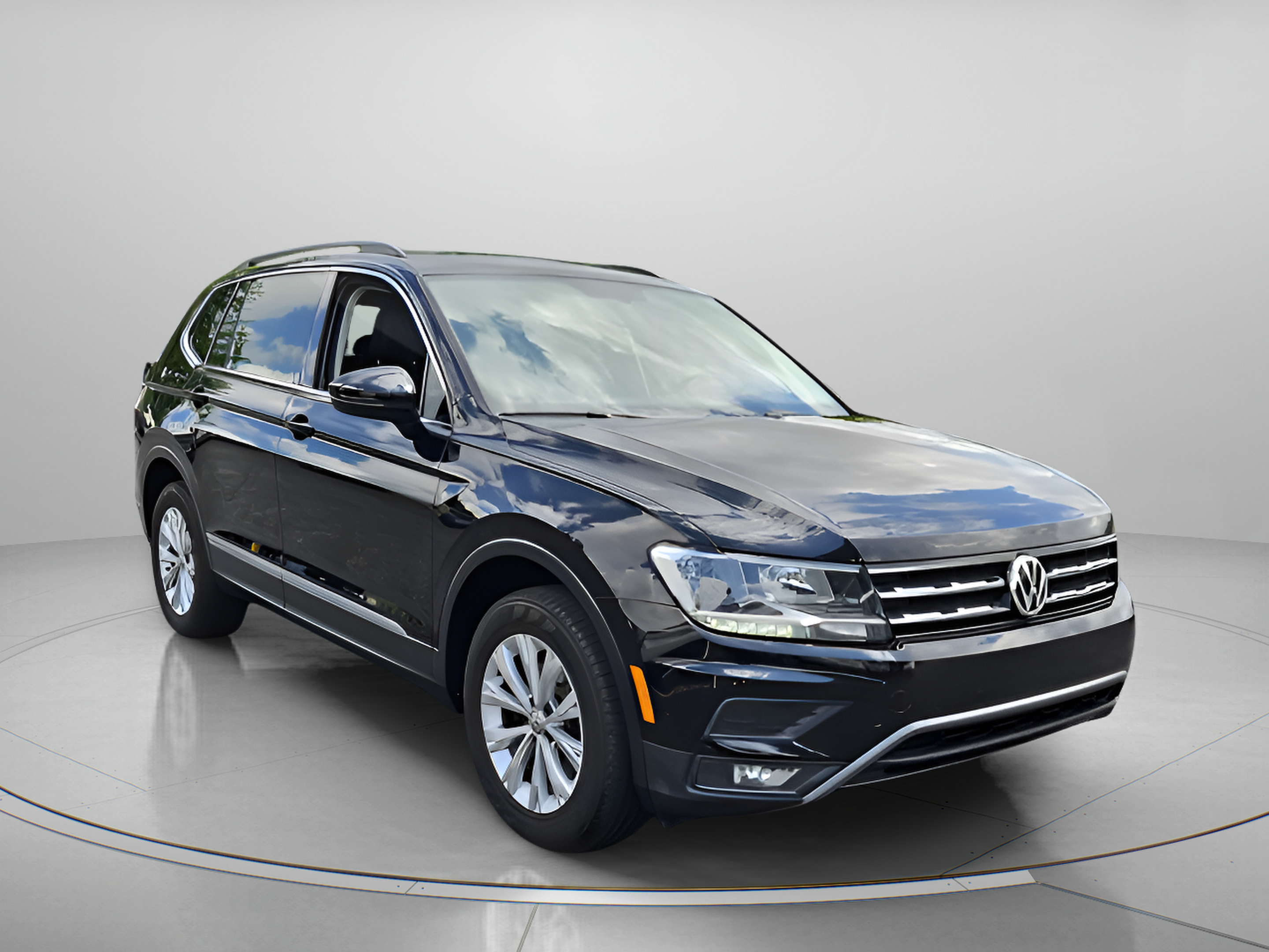 Used 2018 Volkswagen Tiguan S FWD image 7