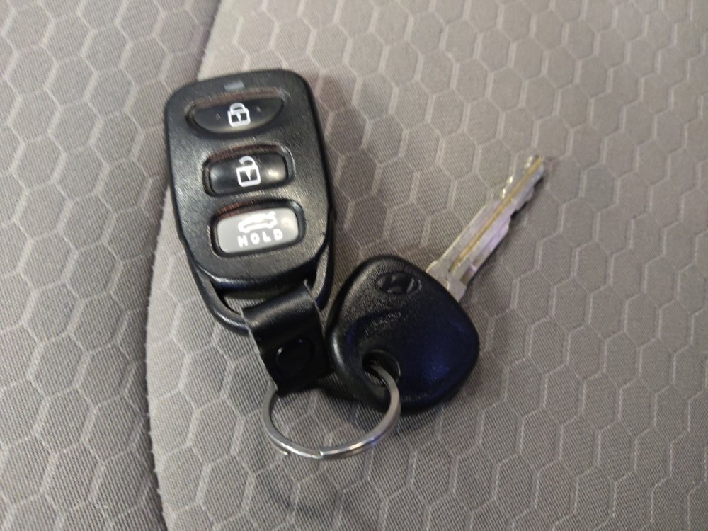 Used 2019 Hyundai Elantra SEL image 32