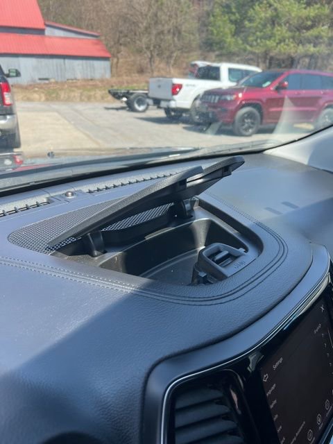 Used 2020 Jeep Cherokee Limited AWD/4WD image 47