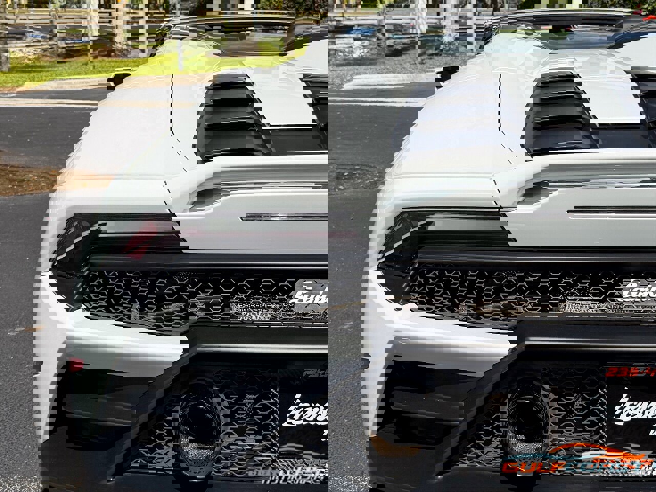 Used 2020 Lamborghini Huracan EVO image 53