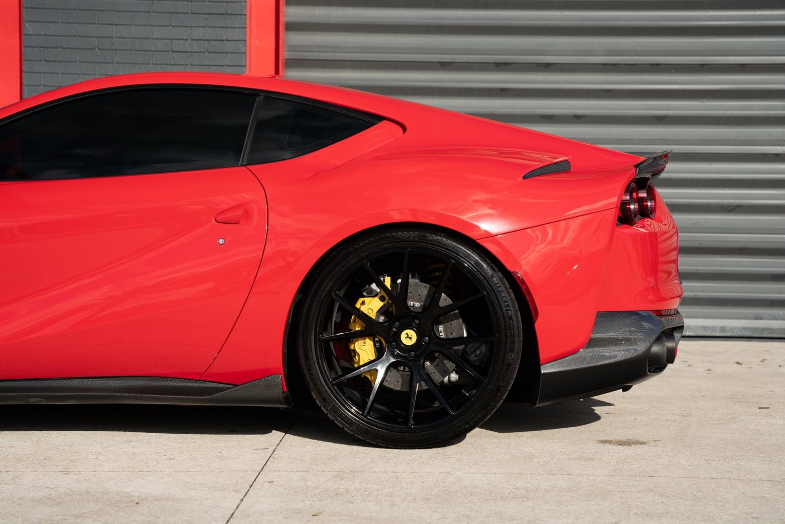 Used 2018 Ferrari 812 Superfast image 11