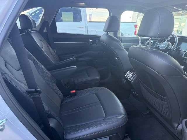 Used 2023 Kia Sorento SX AWD/4WD image 15