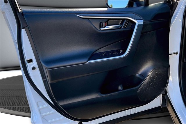 Used 2023 Toyota RAV4 XSE image 20