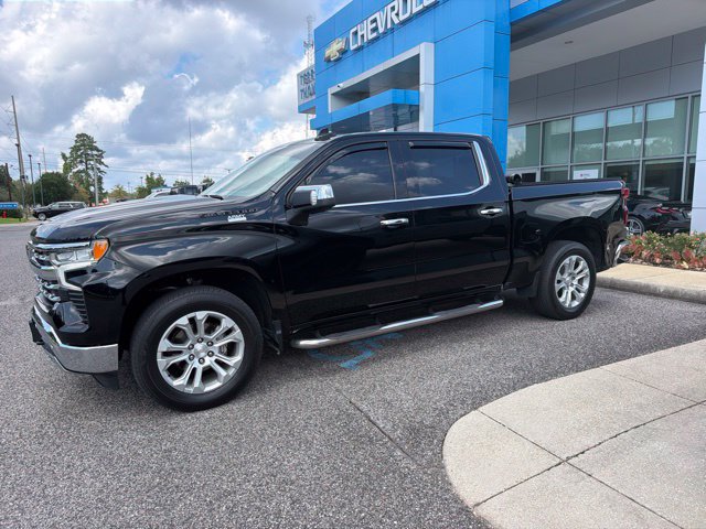 Used 2023 Chevrolet Silverado 1500 LTZ w/ LTZ Convenience Package II RWD image 7