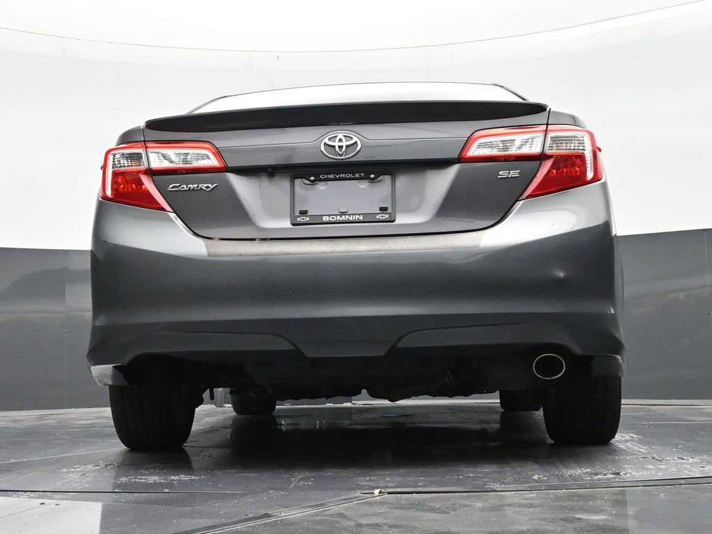 Used 2014 Toyota Camry SE image 23
