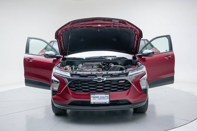 Used 2024 Chevrolet Trax RS w/ Driver Confidence Package FWD image 17