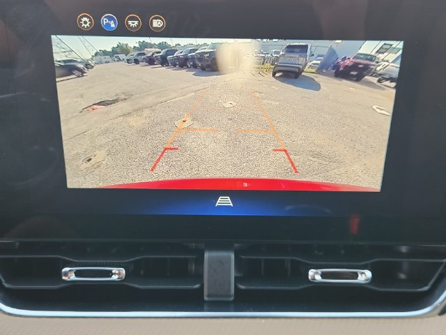 Certified 2026 Chevrolet Equinox ACTIV w/ Convenience Package III FWD image 17