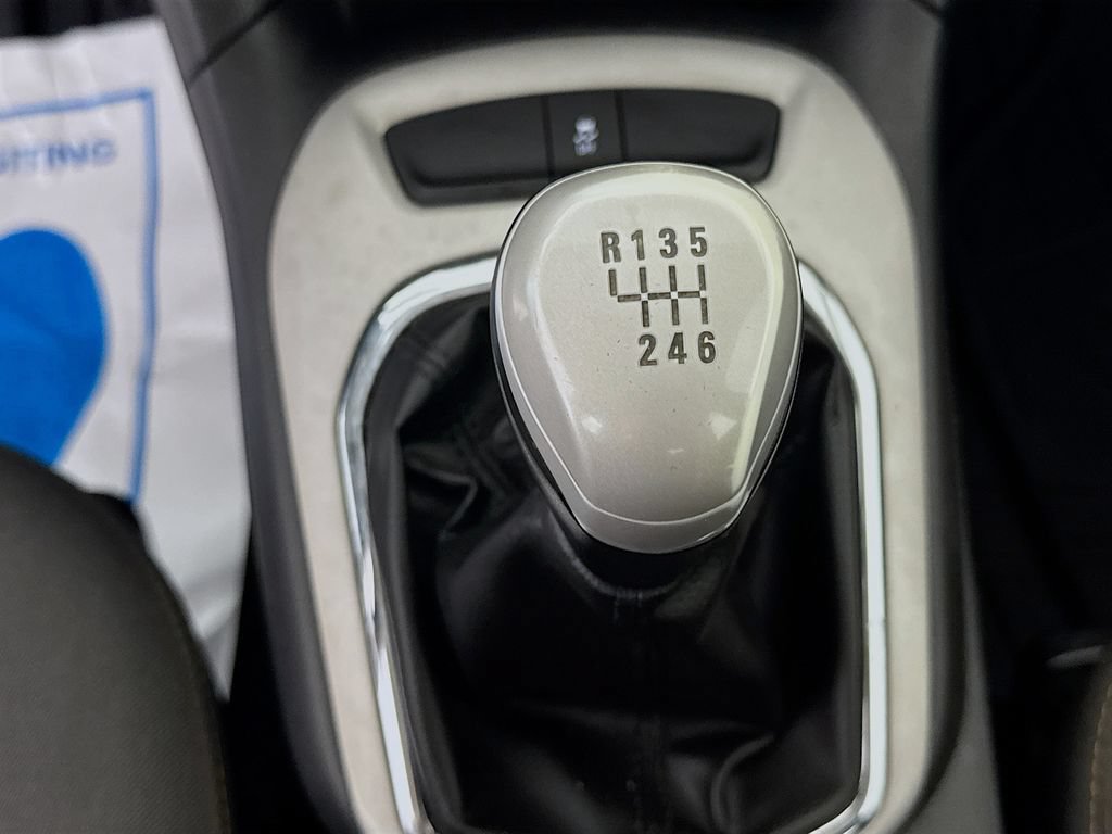Used 2018 Chevrolet Cruze LS FWD image 19