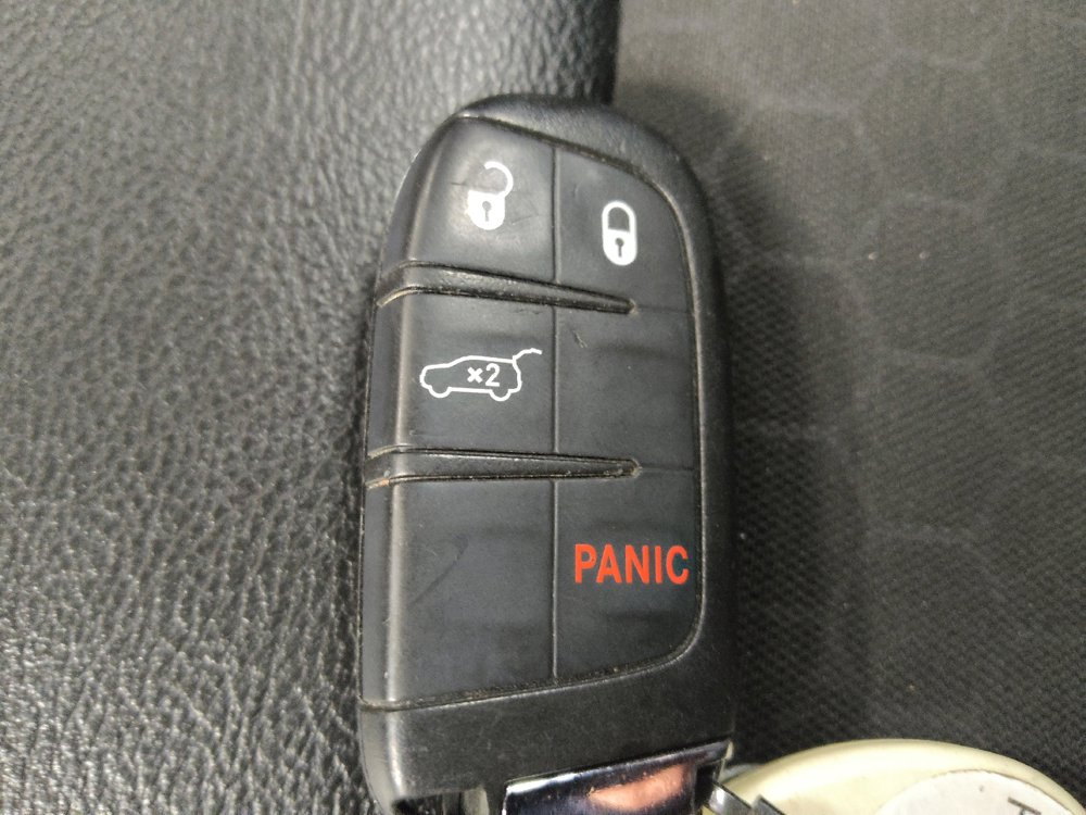 Used 2017 Jeep Compass Latitude FWD image 32