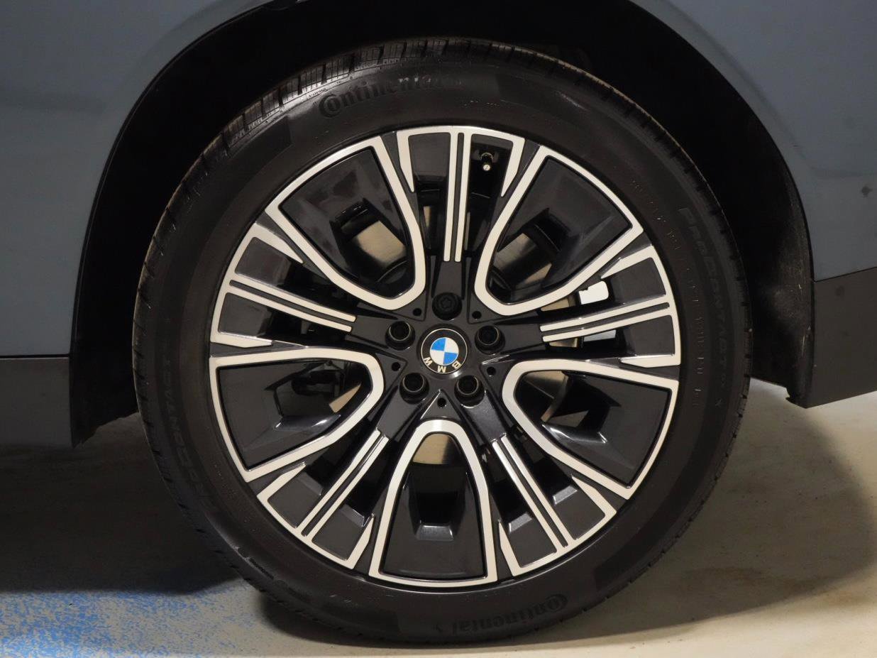 Certified 2025 BMW X3 xDrive30 w/ Convenience Package AWD/4WD image 36