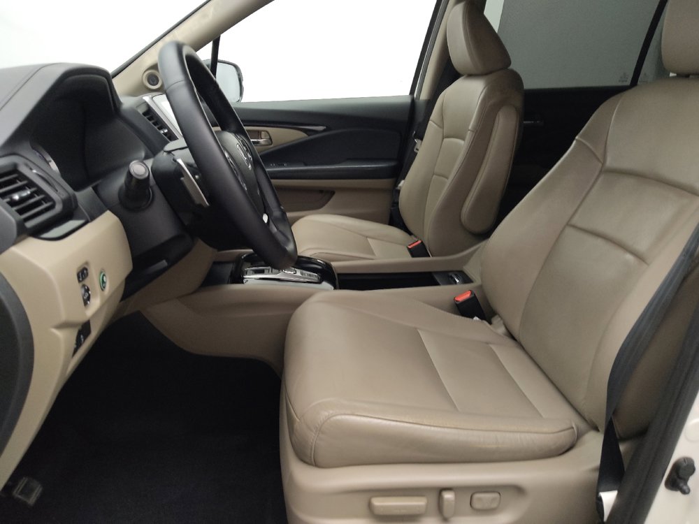 Used 2018 Honda Pilot Touring image 17