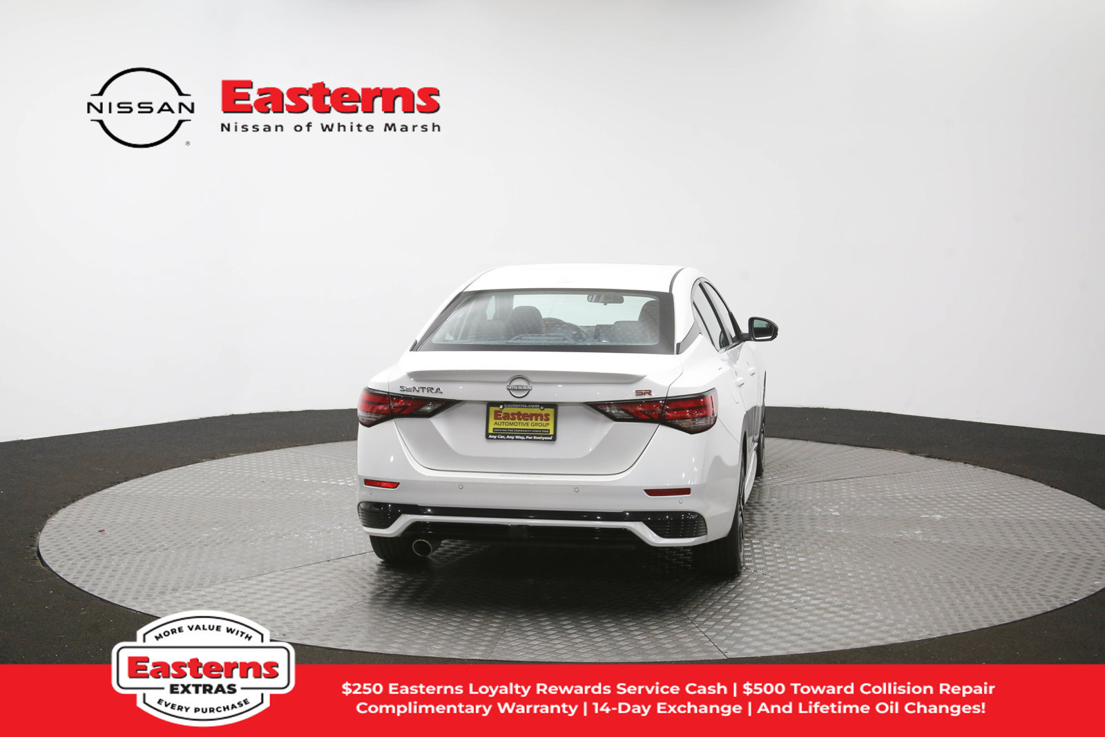 Used 2024 Nissan Sentra SR w/ SR Premium Package FWD image 38