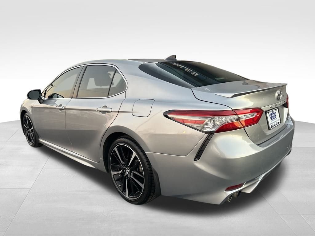 Used 2019 Toyota Camry XSE image 12