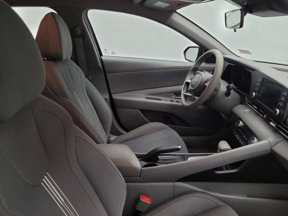 Used 2021 Hyundai Elantra SEL image 21
