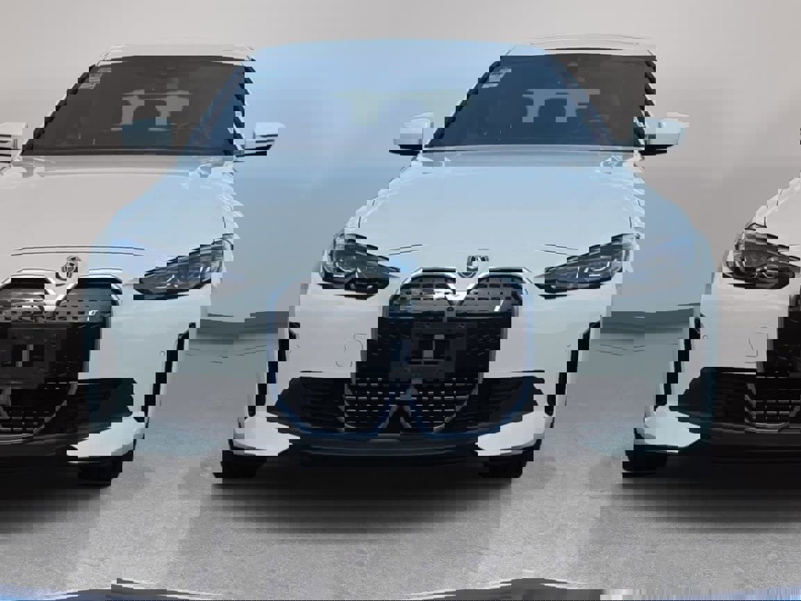 Used 2023 BMW i4 eDrive40 w/ Premium Package image 2