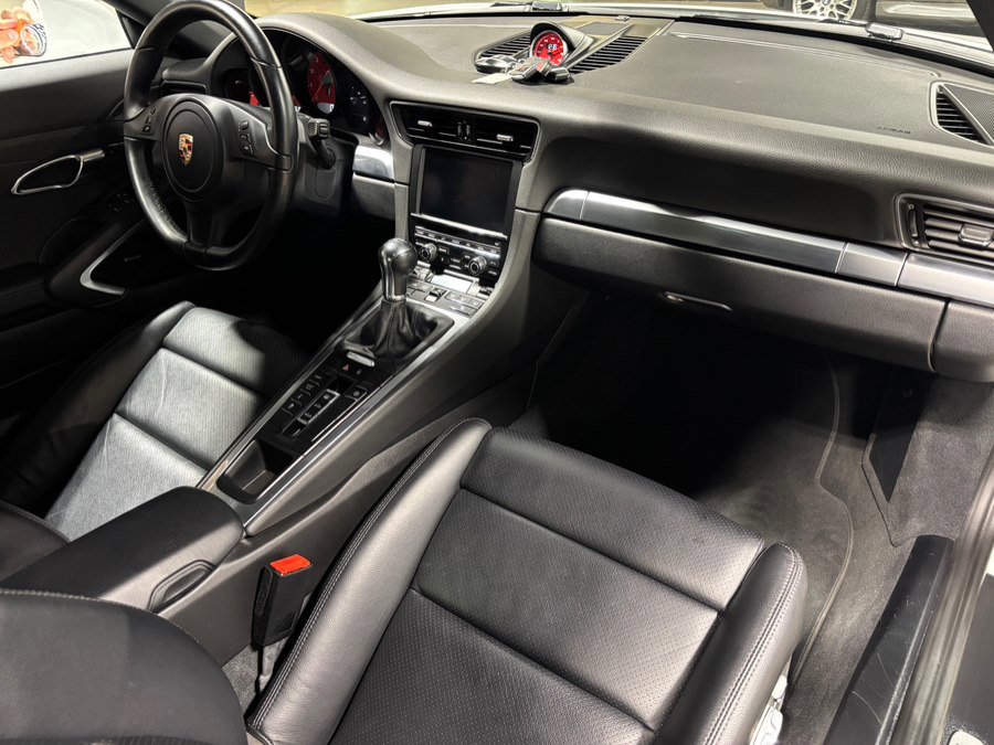 Used 2015 Porsche 911 Carrera S RWD image 12