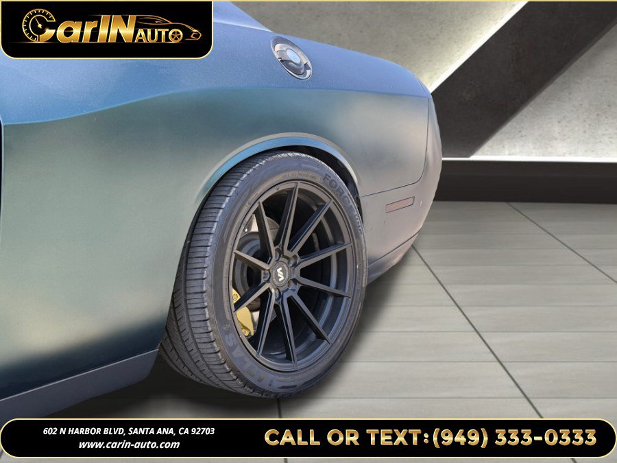 Used 2016 Dodge Challenger R/T Scat Pack RWD image 10