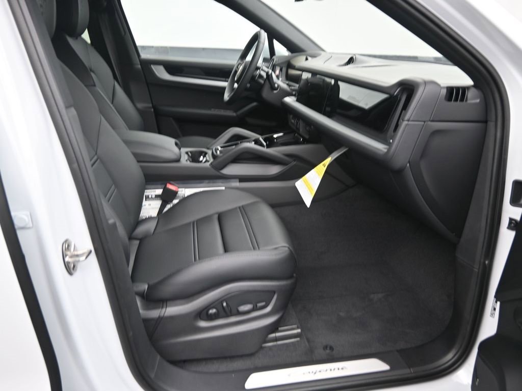 New 2026 Porsche Cayenne Coupe image 14