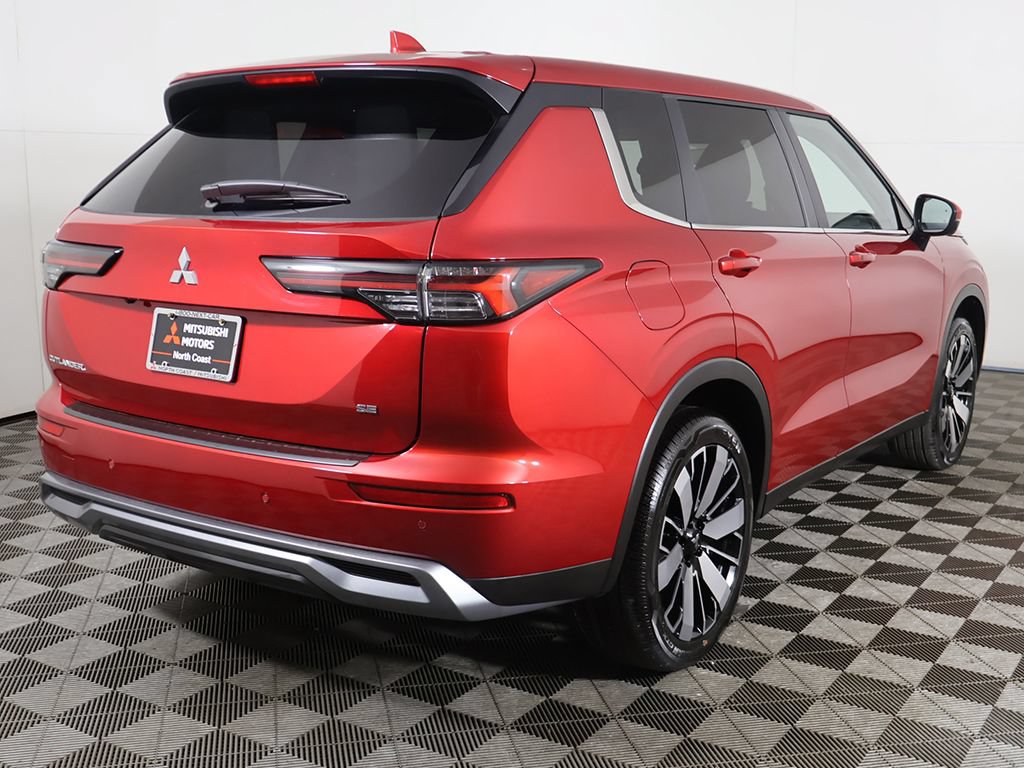 New 2026 Mitsubishi Outlander SE FWD image 13