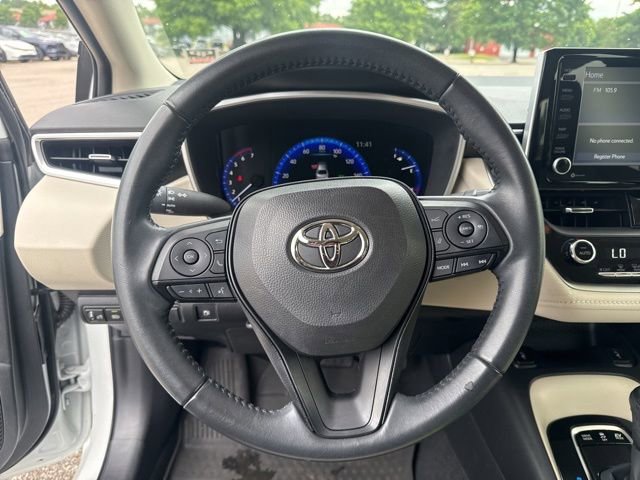 Used 2022 Toyota Corolla LE w/ Premium Interior Package FWD image 28