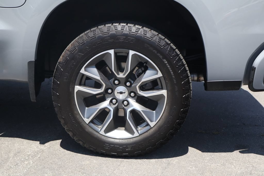Used 2024 Chevrolet Silverado 1500 RST w/ Convenience Package II AWD/4WD image 13