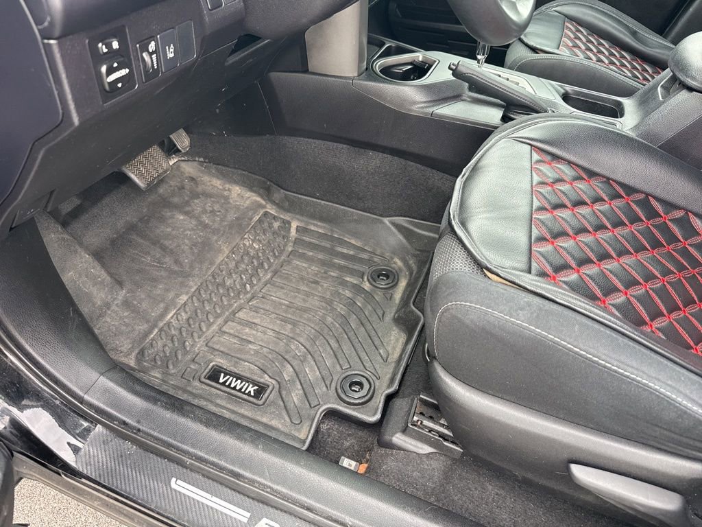 Used 2017 Toyota RAV4 XLE w/ Plus Extra Value Package AWD/4WD image 11