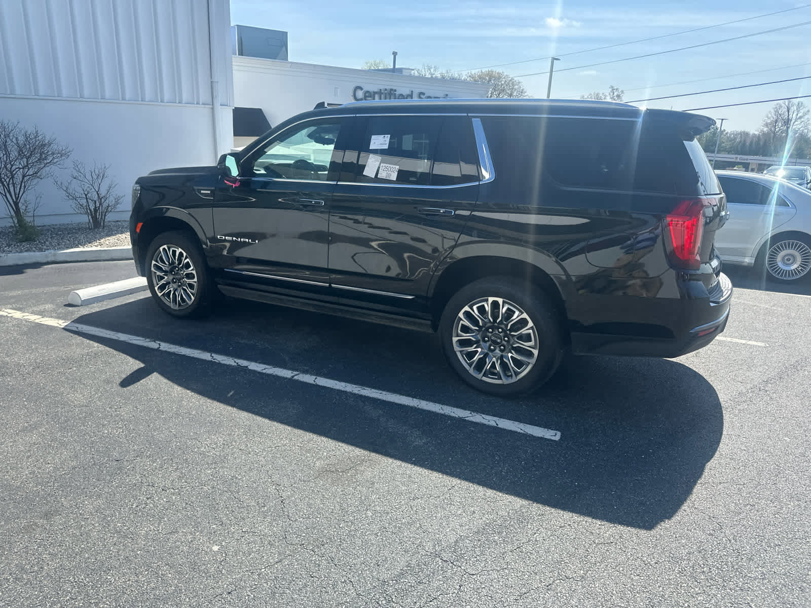 Used 2024 GMC Yukon Denali Ultimate image 4