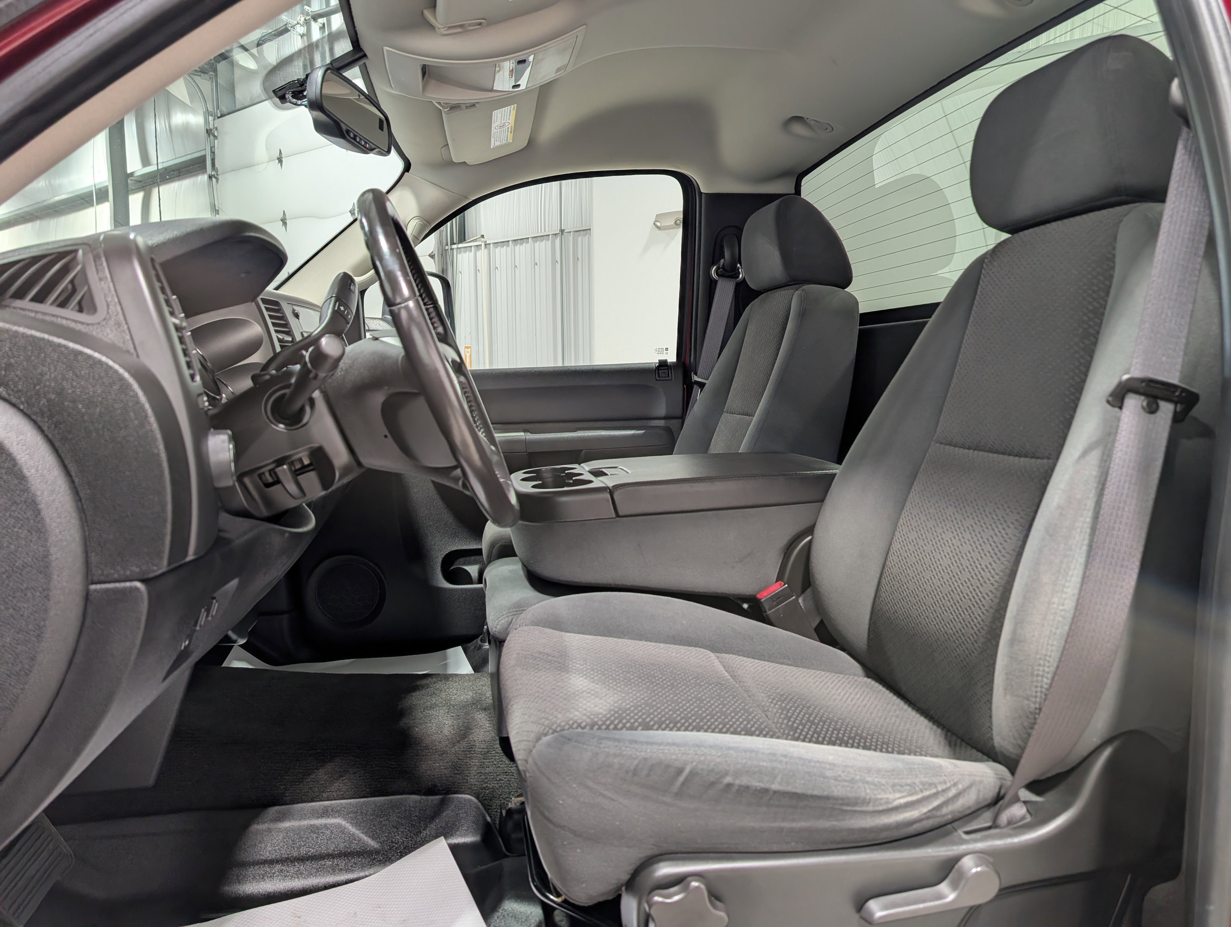 Used 2007 GMC Sierra 2500 SLE w/ Z71 Off-Road Package image 17