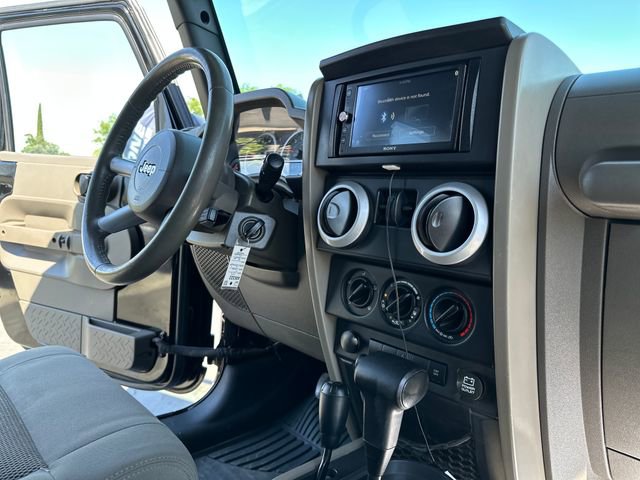 Used 2009 Jeep Wrangler Sahara w/ Trailer Tow Group AWD/4WD image 27