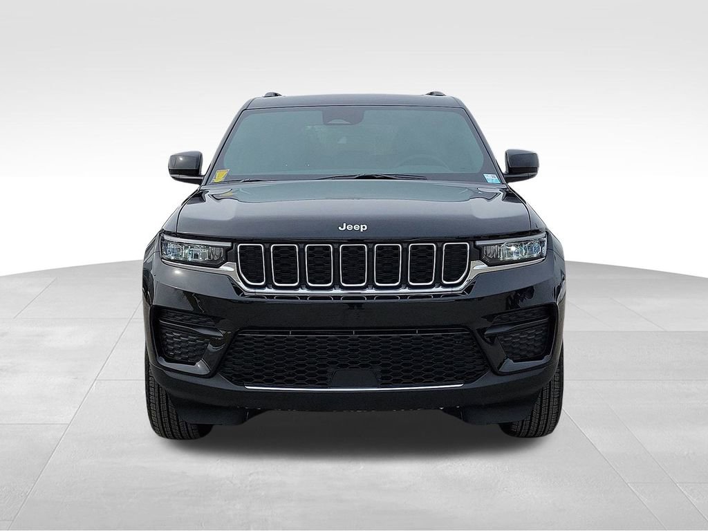 New 2025 Jeep Grand Cherokee Laredo X w/ Luxury Tech Group I image 2