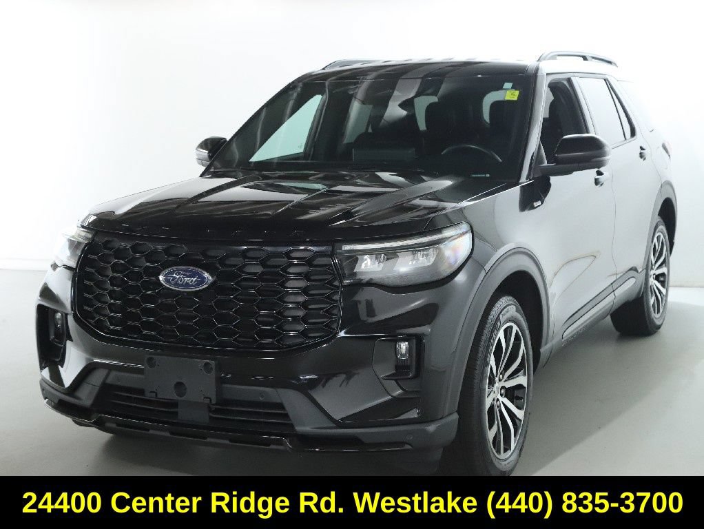 Used 2025 Ford Explorer ST-Line AWD/4WD image 4