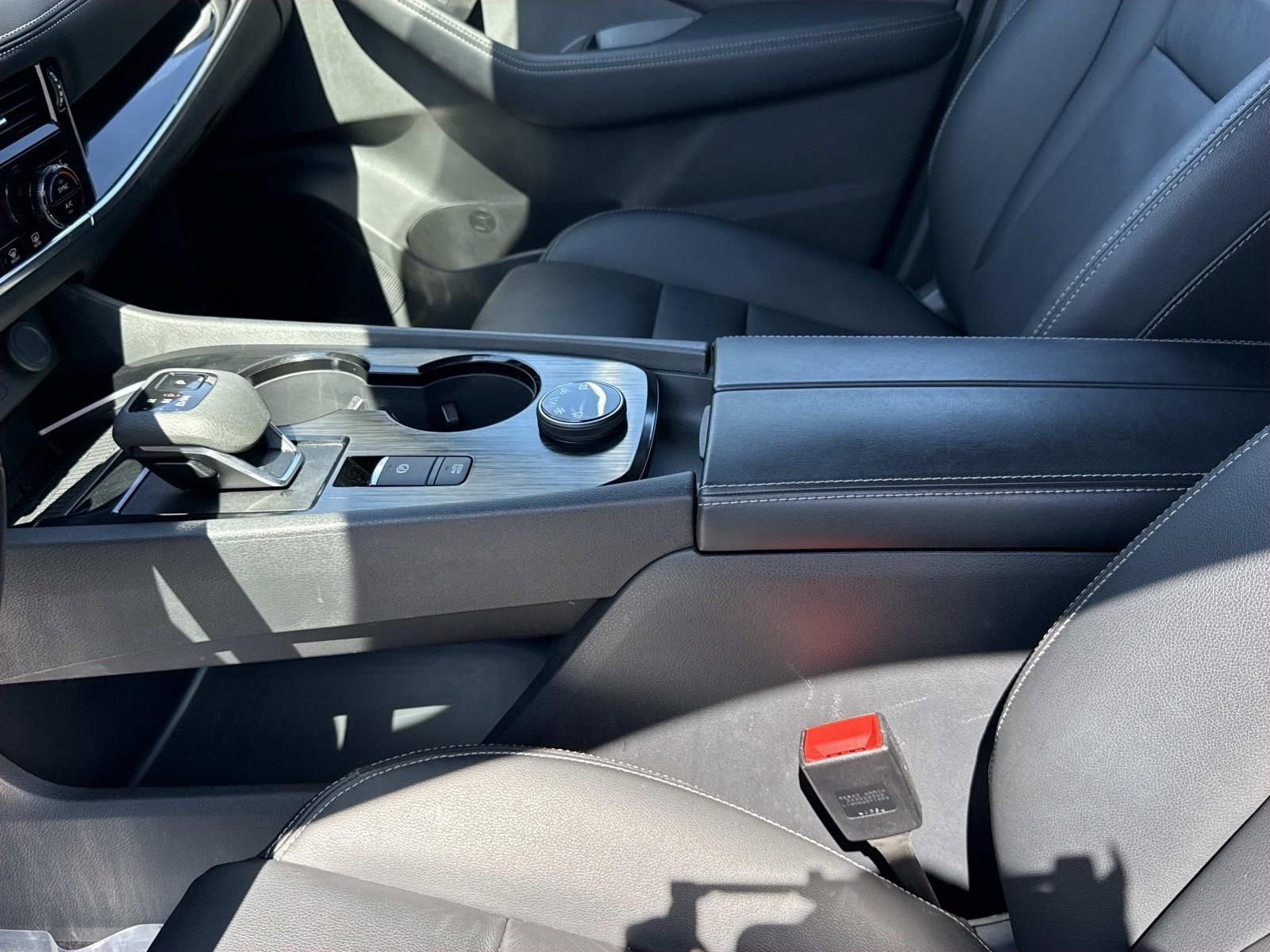 Used 2026 Nissan Rogue SL AWD/4WD image 20