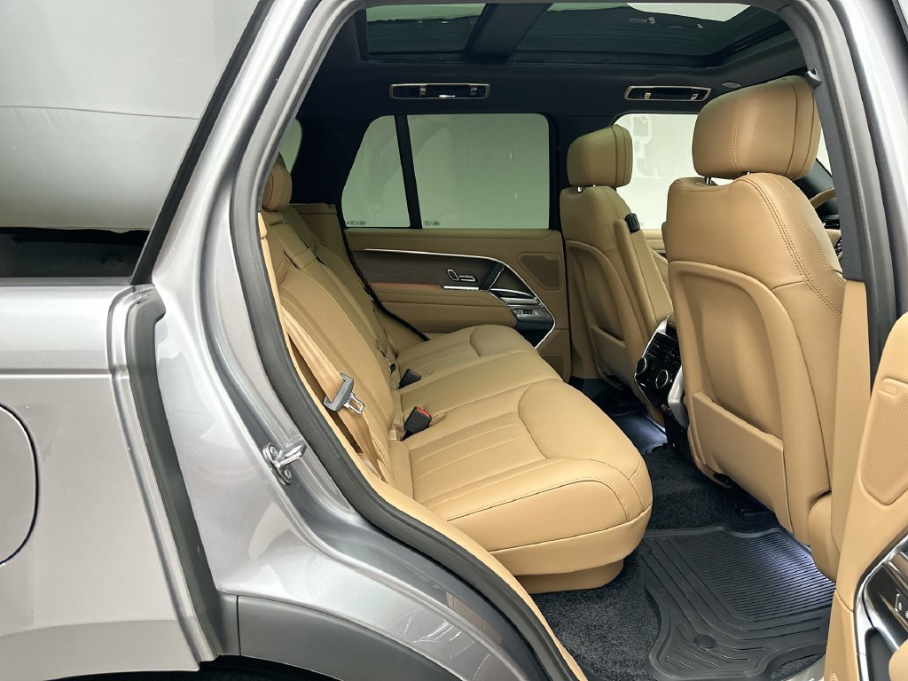 New 2027 Land Rover Range Rover SE AWD/4WD image 7