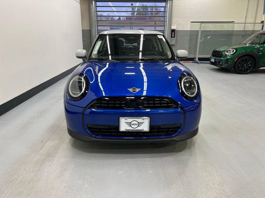 Certified 2025 MINI Cooper 2-Door Hardtop image 8