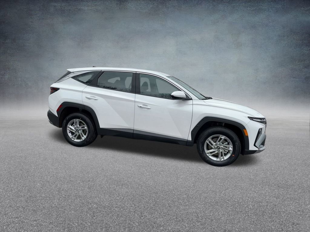 Used 2025 Hyundai Tucson SE image 26