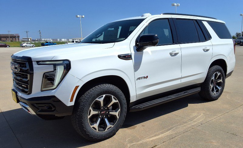 New 2026 GMC Yukon AT4 AWD/4WD image 4