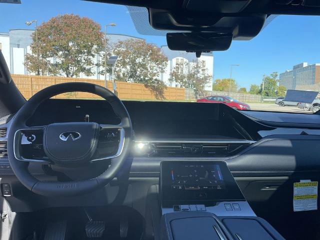 Certified 2026 INFINITI QX80 4WD w/ Sport Exterior Package image 18