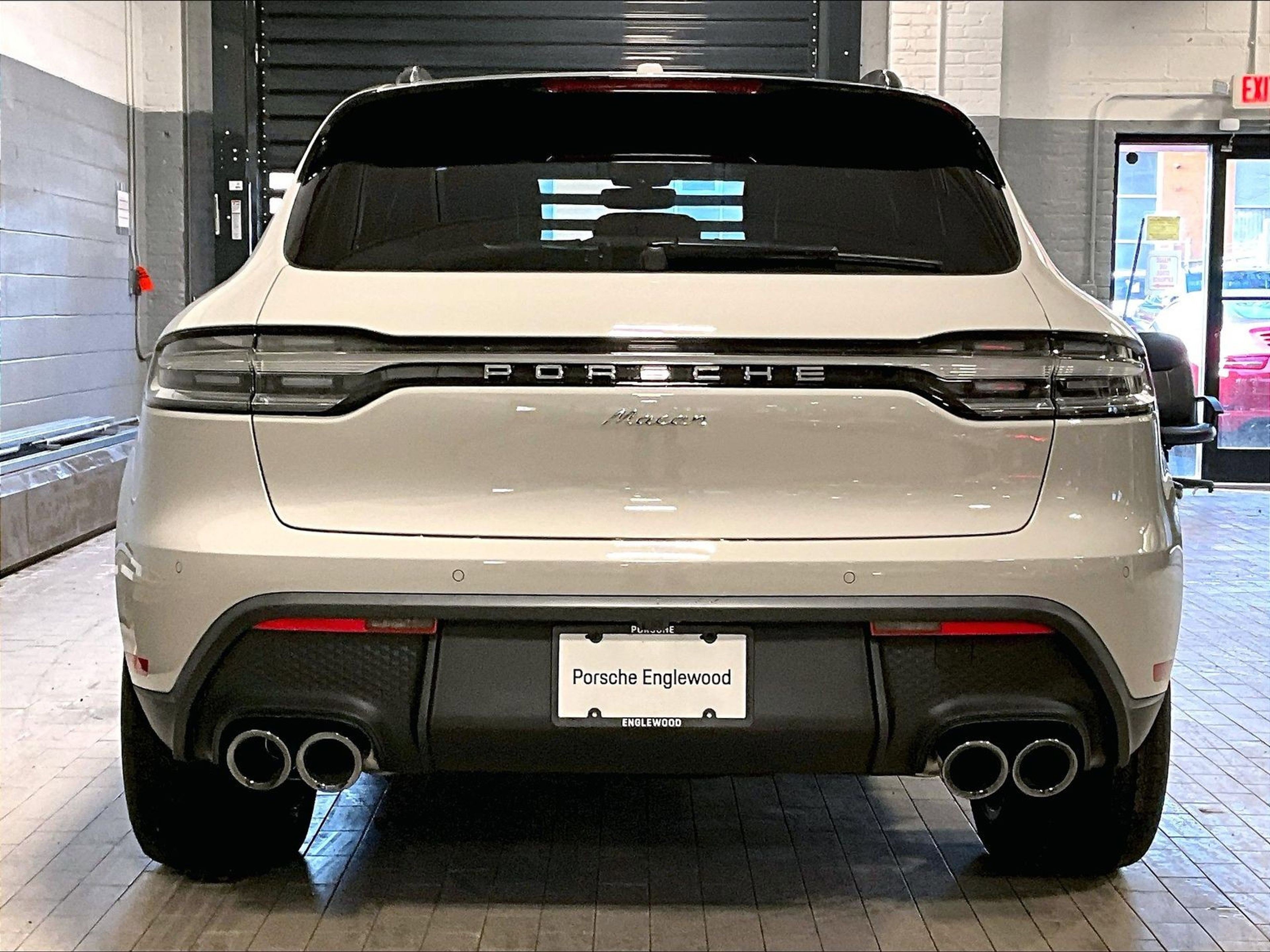 New 2026 Porsche Macan image 8