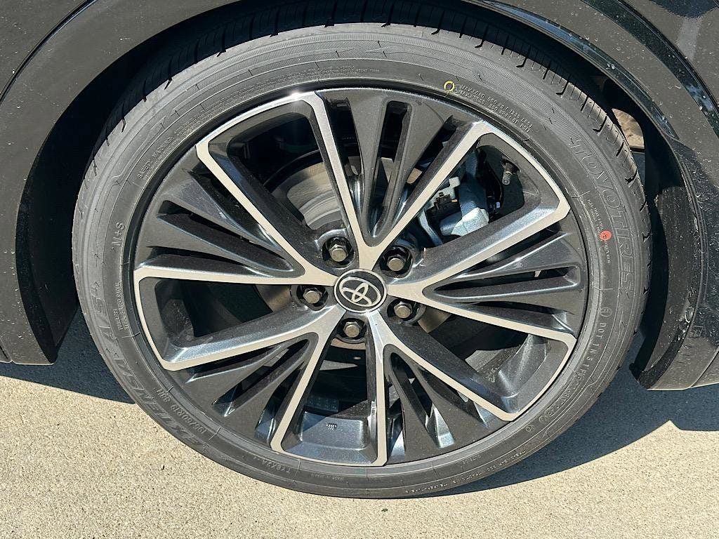 New 2026 Toyota Prius Limited FWD image 14